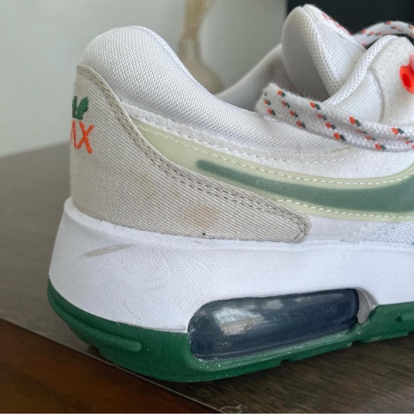 Nike air maxes - Picture 4 of 4